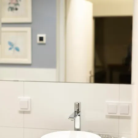 Functional 3city In With Parking By Renters * Sopot