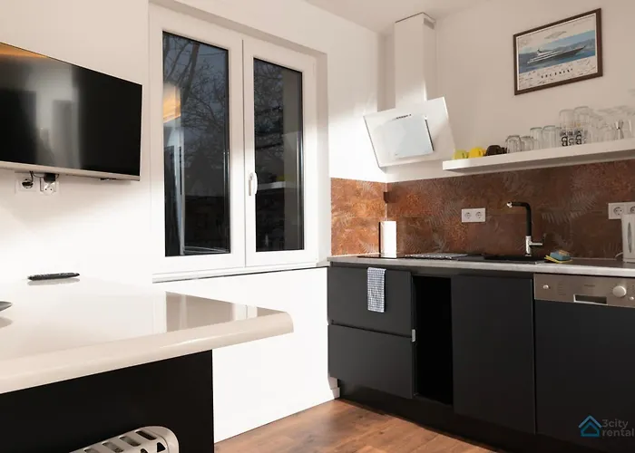 Functional 3city In With Parking By Renters * Sopot